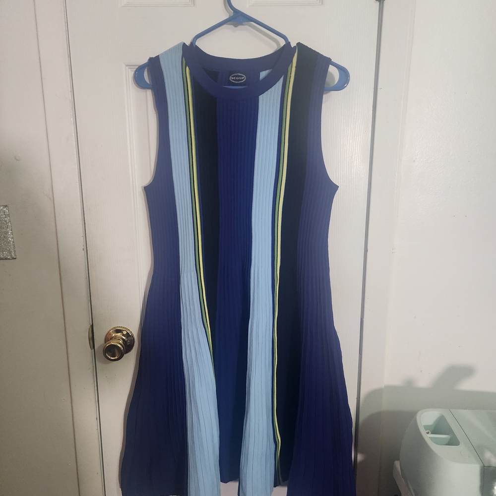 Blue and Black Sleeveless Dress
